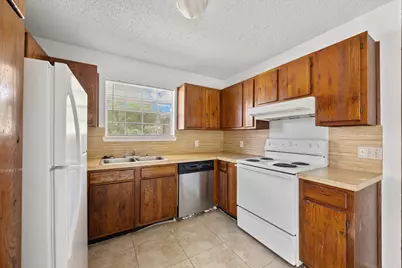 8711 Pineridge Drive, Austin, TX 78729 - Photo 11