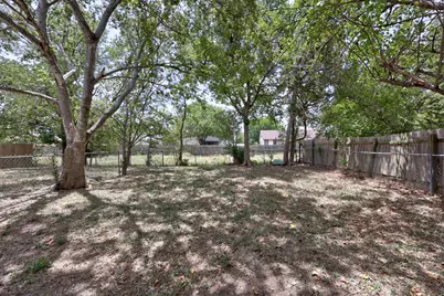 8711 Pineridge Drive, Austin, TX 78729 - Photo 25