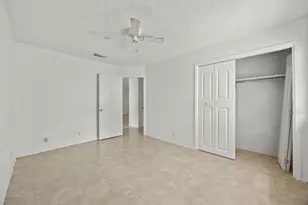 8711 Pineridge Dr, Austin, TX 78729 - Photo 17