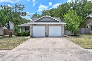 8711 Pineridge Dr, Austin, TX 78729 - Photo 1