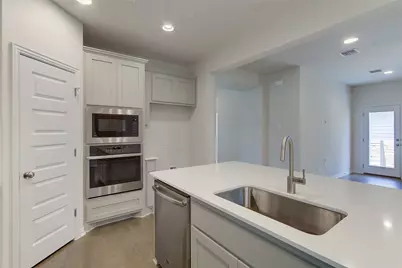 8729 Belknap Road, Austin, TX 78747 - Photo 13