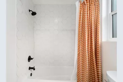 400 E 30th Street #200, Austin, TX 78705 - Photo 19