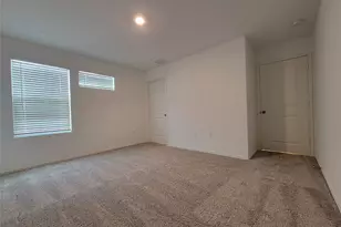 12109 Short Leaf Path, Del Valle, TX 78617 - Photo 7