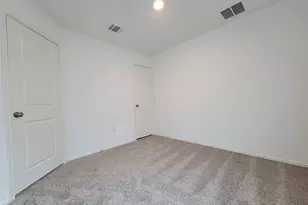 12109 Short Leaf Path, Del Valle, TX 78617 - Photo 13