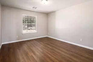 17901 Violet Ln, Elgin, TX 78621 - Photo 7