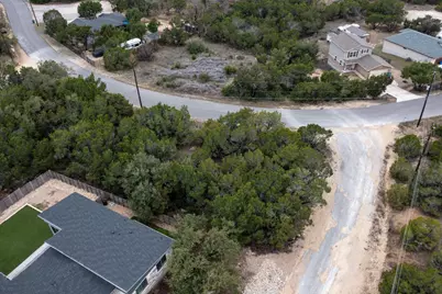 8601 Big Horn Circle, Lago Vista, TX 78645 - Photo 5