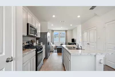 318 Nizao Lane, Bastrop, TX 78602 - Photo 7