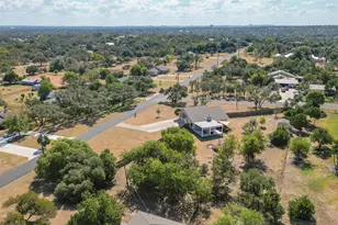 1910 Walsh Dr, Round Rock, TX 78681 - Photo 31