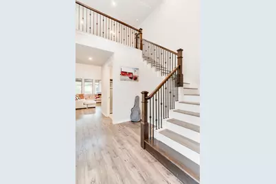 201 S Park Vista, Georgetown, TX 78628 - Photo 3