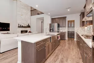 201 S Park Vista, Georgetown, TX 78628 - Photo 9