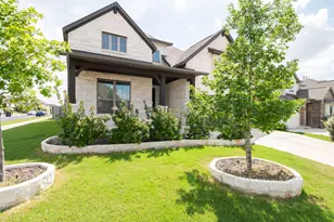 201 S Park Vista, Georgetown, TX 78628 - Photo 1