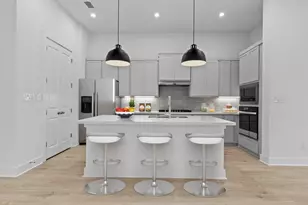 421 Hickory Spgs Trl, Georgetown, TX 78628 - Photo 3