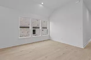 421 Hickory Spgs Trl, Georgetown, TX 78628 - Photo 11