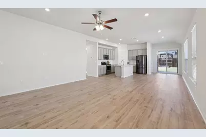 1024 Bear Track Loop, Georgetown, TX 78628 - Photo 5