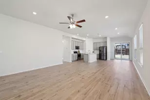 1024 Bear Track Loop, Georgetown, TX 78628 - Photo 5