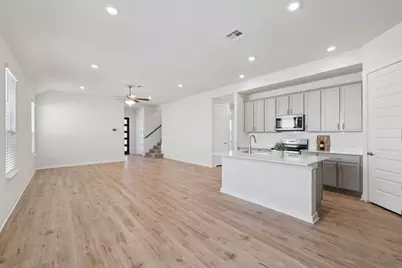 1024 Bear Track Loop, Georgetown, TX 78628 - Photo 7