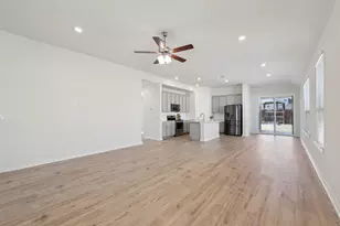 1024 Bear Track Loop, Georgetown, TX 78628 - Photo 5