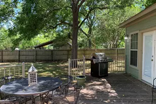 608 E 13th St, Georgetown, TX 78626 - Photo 7