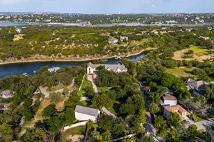 805 Brooks Hollow Rd, Lakeway, TX 78734 - Photo 17