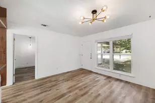 8312 Bowling Green Dr, Austin, TX 78757 - Photo 7