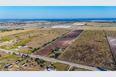 1501 Fm-487, Jarrell, TX 76537 - Photo 5