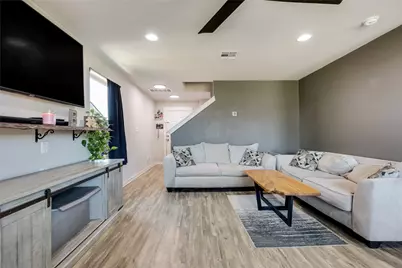 249 Trellis Boulevard, Leander, TX 78641 - Photo 3