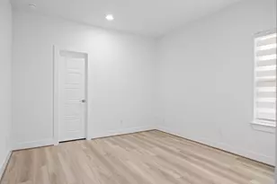 213 Great Lawn Bnd, Liberty Hill, TX 78642 - Photo 25