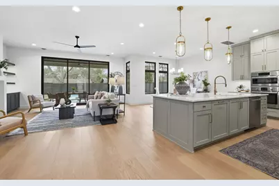 3005 Silverleaf Drive, Austin, TX 78757 - Photo 9