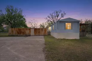 2711 Citation Dr, Del Valle, TX 78617 - Photo 3