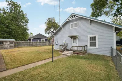 611 N Main Street, Elgin, TX 78621 - Photo 33