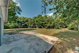 8318 Burrell Dr, Austin, TX 78757 - Photo 27