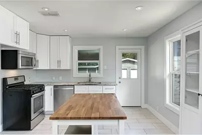 8318 Burrell Drive, Austin, TX 78757 - Photo 7