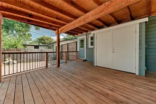 8318 Burrell Dr, Austin, TX 78757 - Photo 21