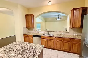 3512 Hidden Lake Crossing, Pflugerville, TX 78660 - Photo 5