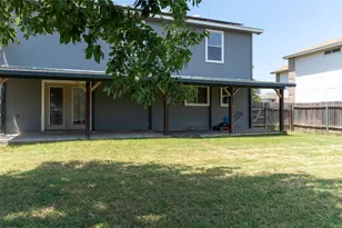 2209 Canvas Back Dr, Taylor, TX 76574 - Photo 23