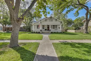 1806 S Main St, Georgetown, TX 78626 - Photo 3