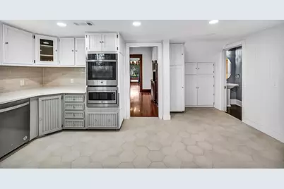 1806 S Main Street, Georgetown, TX 78626 - Photo 17