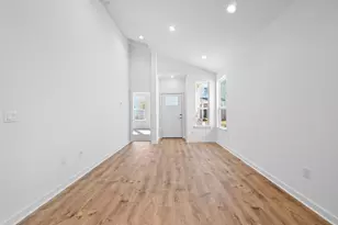 458 Orleanian Dr, Buda, TX 78610 - Photo 7