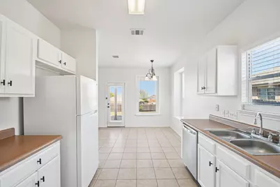 217 Killian Loop, Hutto, TX 78634 - Photo 9