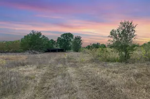 579 Lower Elgin Rd, Elgin, TX 78621 - Photo 1