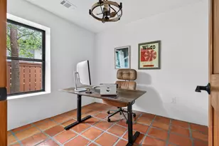 2519 E 4th St, Austin, TX 78702 - Photo 25