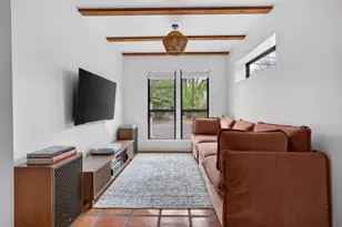 2519 E 4th St, Austin, TX 78702 - Photo 19