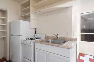3404 1/2 Grooms St, Austin, TX 78705 - Photo 9