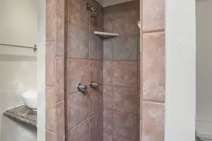 3404 1/2 Grooms St, Austin, TX 78705 - Photo 15