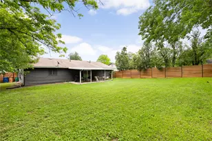 8704 Clarewood Dr, Austin, TX 78758 - Photo 39