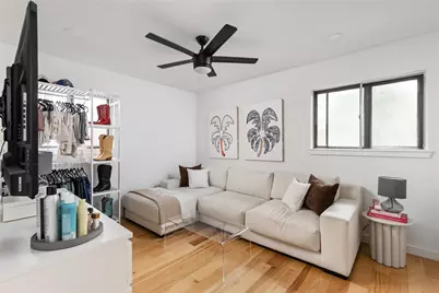 8704 Clarewood Drive, Austin, TX 78758 - Photo 9