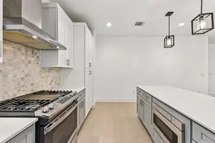 3607 Grant St, Austin, TX 78721 - Photo 7