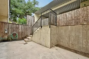 6637 Valleyside Rd, Austin, TX 78731 - Photo 23