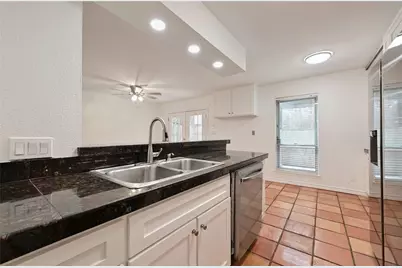 6637 Valleyside Road, Austin, TX 78731 - Photo 13