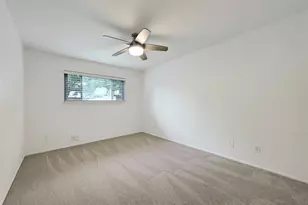 6637 Valleyside Rd, Austin, TX 78731 - Photo 19